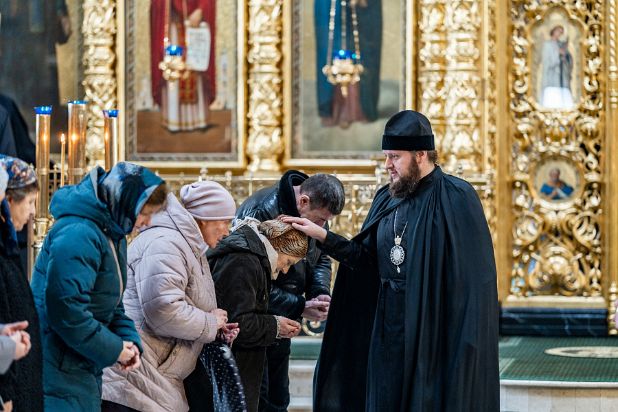 Литургия Преждеосвященных Даров в Троицком кафедральном соборе Подольска